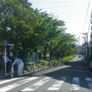 会社および西横浜駅周辺清掃活動（2017年5月）