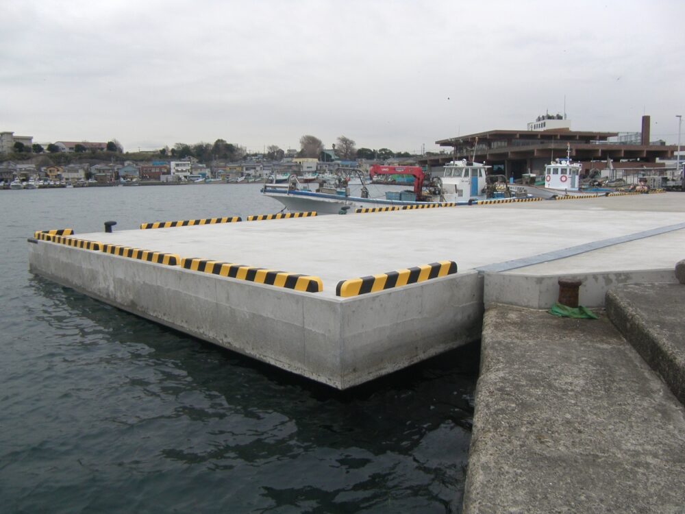 平成23年度長井漁港（本港地区）長井3号岸壁ほか築造工事