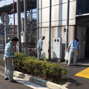 会社および西横浜駅周辺清掃活動(2018年7月)