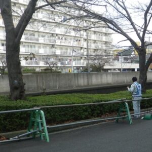 会社および西横浜駅周辺清掃活動(2018年12月)