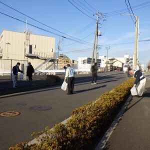 会社および西横浜駅周辺清掃活動(2019年1月)
