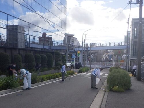会社および西横浜駅周辺清掃活動(2020年9月)