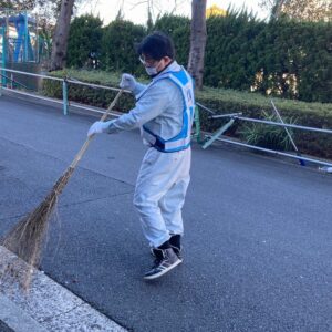 会社および西横浜駅周辺清掃活動(2022年2月)