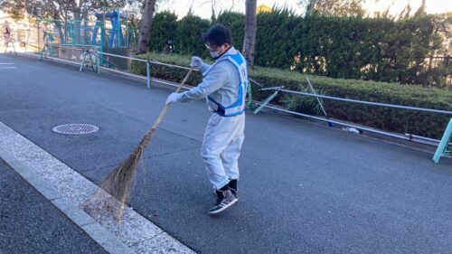 会社および西横浜駅周辺清掃活動(2022年2月)