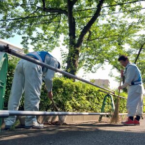 会社および西横浜駅周辺清掃活動(2022年5月)