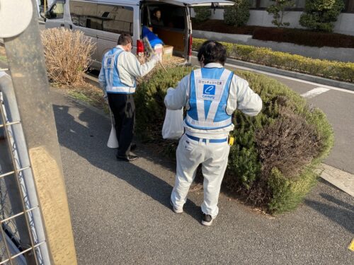 会社および西横浜駅周辺清掃活動(2023年3月)